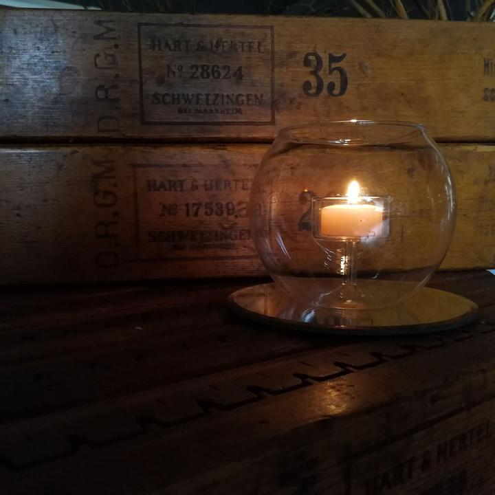 Queen B Pure Australian Beeswax Tealight Candles (5 Candles In Clear Cups), 4-5 Hours Burn Time