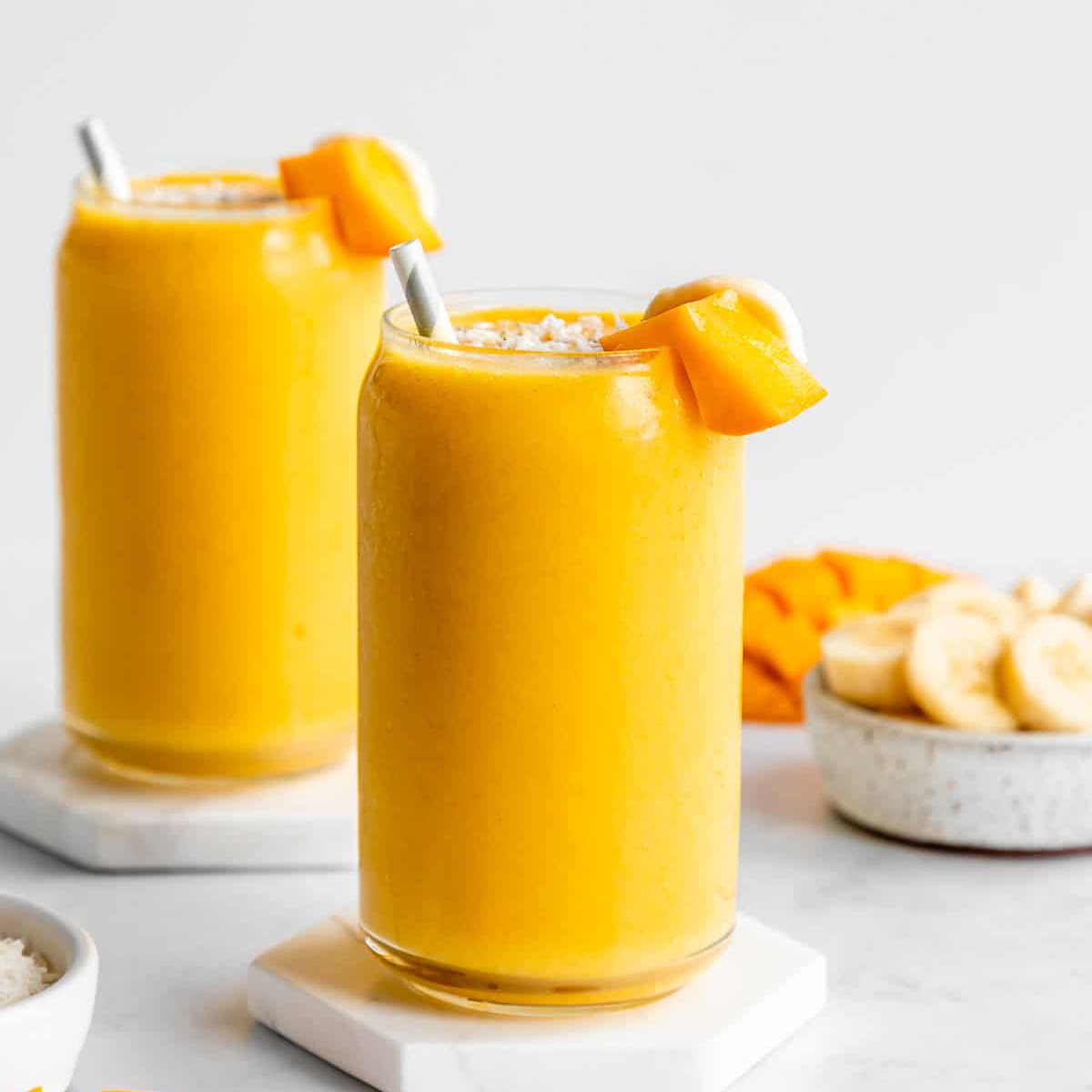 Superfood Smoothie #4, Triple M (Mushroom Mango Magic)