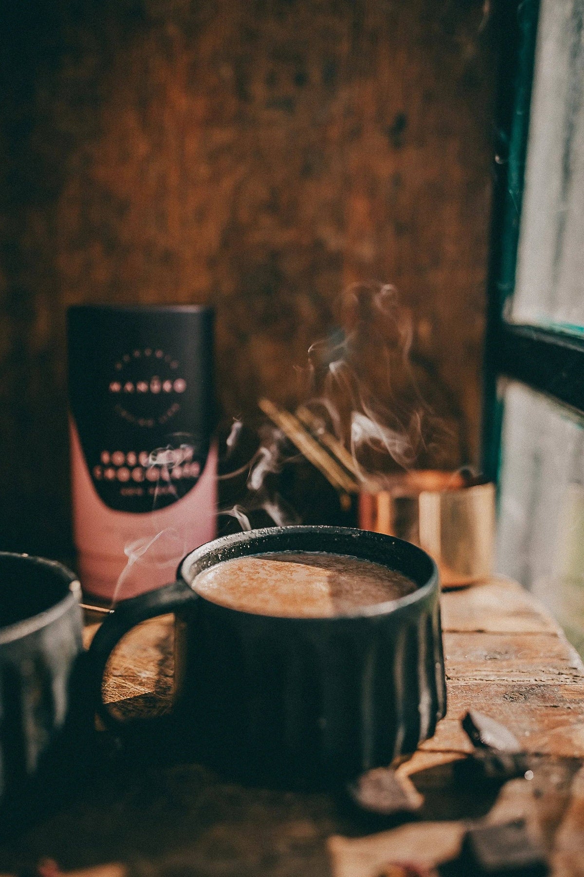 Manuko Rose Hot Chocolate | 60% Dark Chocolate 250g, With Shavings Of Organic Stoneground Chocolate