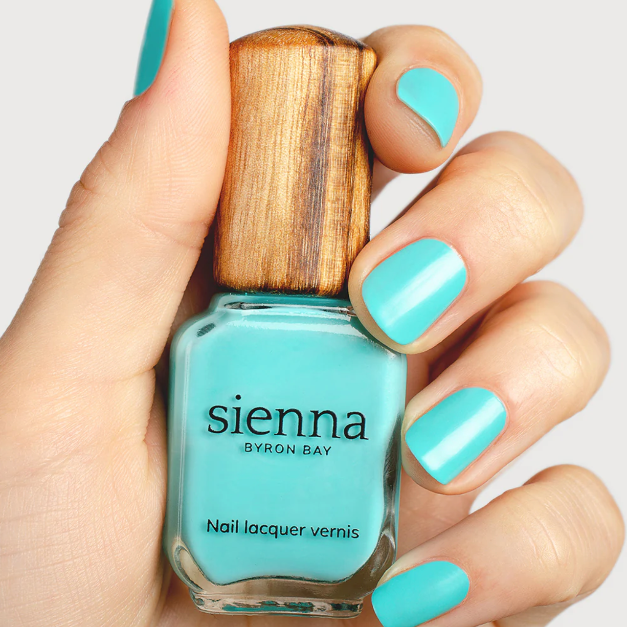 Sienna Byron Bay Nail Polish 10ml, Breeze {Turquoise}