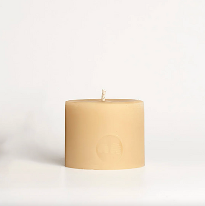 Queen B Pure Australian Beeswax Squat Pillar Beeswax Candle | 40hr Burn Time