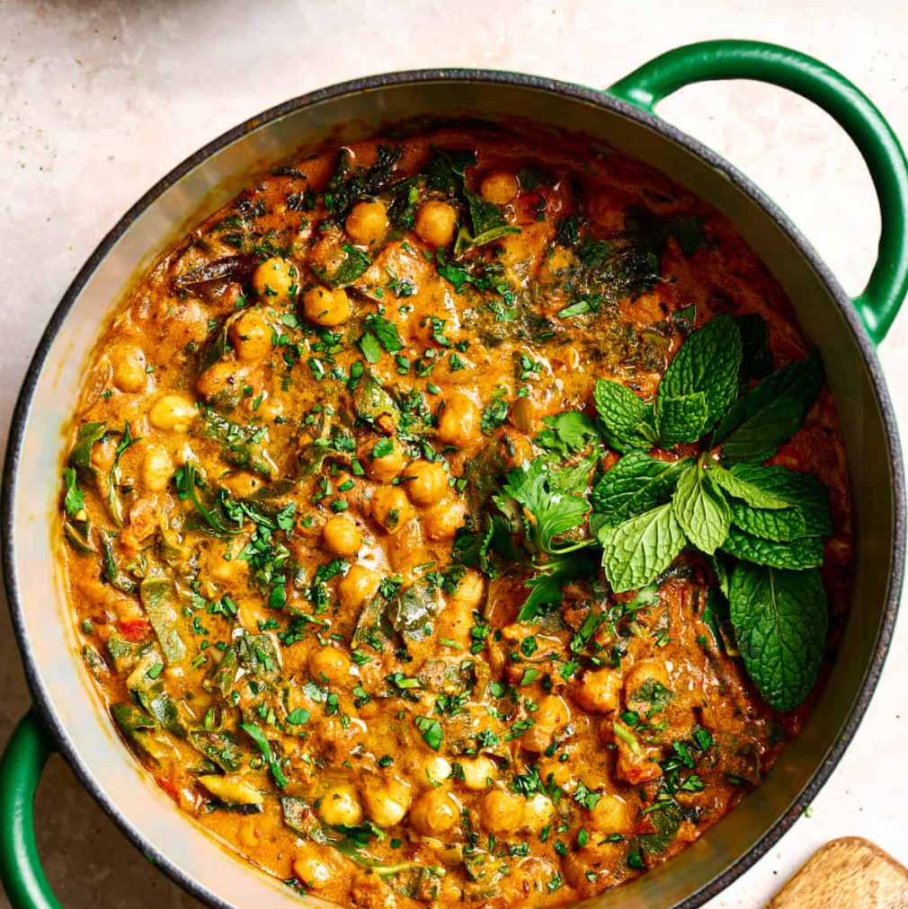 Dahl OR Curry Of The Day 355mL, 475mL Or 945mL, Served With Organic Brown Rice