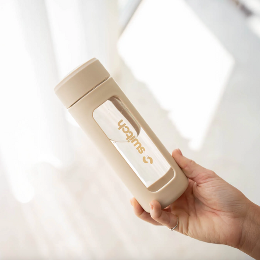 Switch Nutrition Glass Waterbottle With Tea Strainer 460mL, Beige Colour