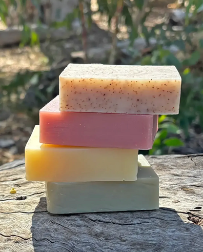 Earth Greetings Essential Oil Soap Bar Cedarwood & Rosemary 120g, Iconic Birds Of Australia