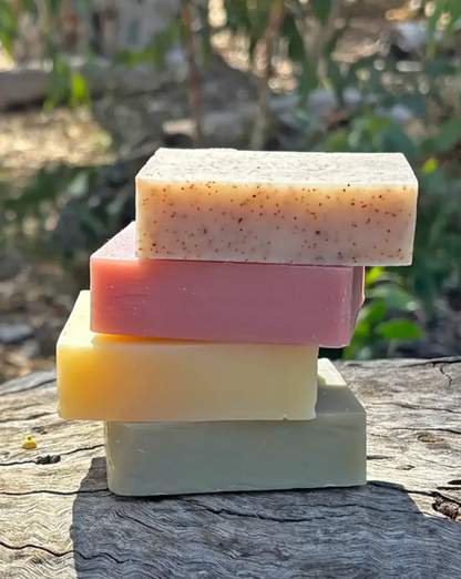 Earth Greetings Essential Oil Soap Bar Lavender & Green Clay 120g, Radiant Garden