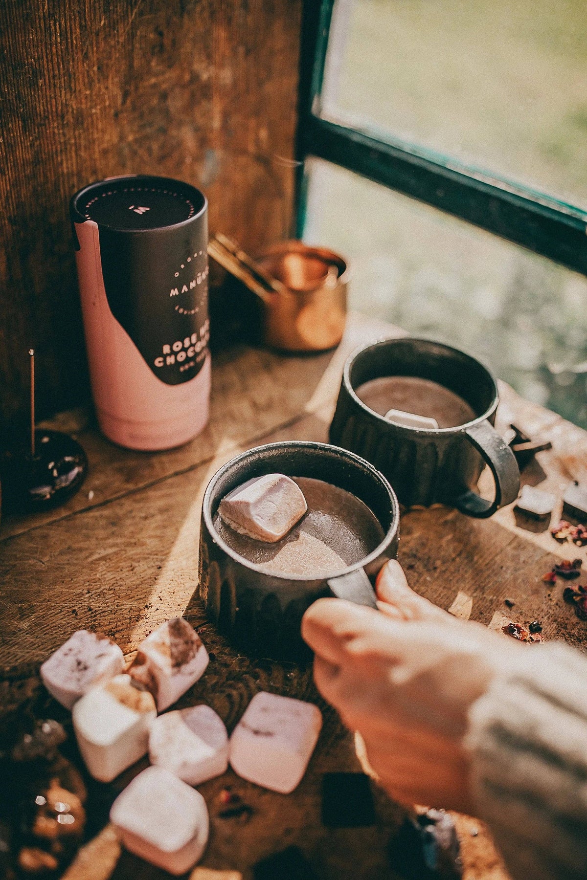 Manuko Rose Hot Chocolate | 60% Dark Chocolate 250g, With Shavings Of Organic Stoneground Chocolate