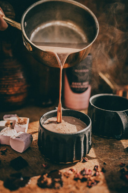 Manuko Rose Hot Chocolate | 60% Dark Chocolate 250g, With Shavings Of Organic Stoneground Chocolate