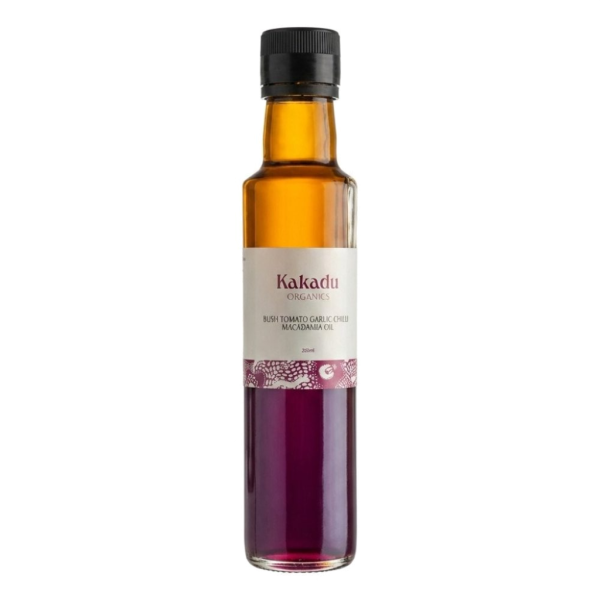 Kakadu Organics Bush Tomato Garlic Chilli Macadamia Oil 250mL, 100% Australian Ingredients
